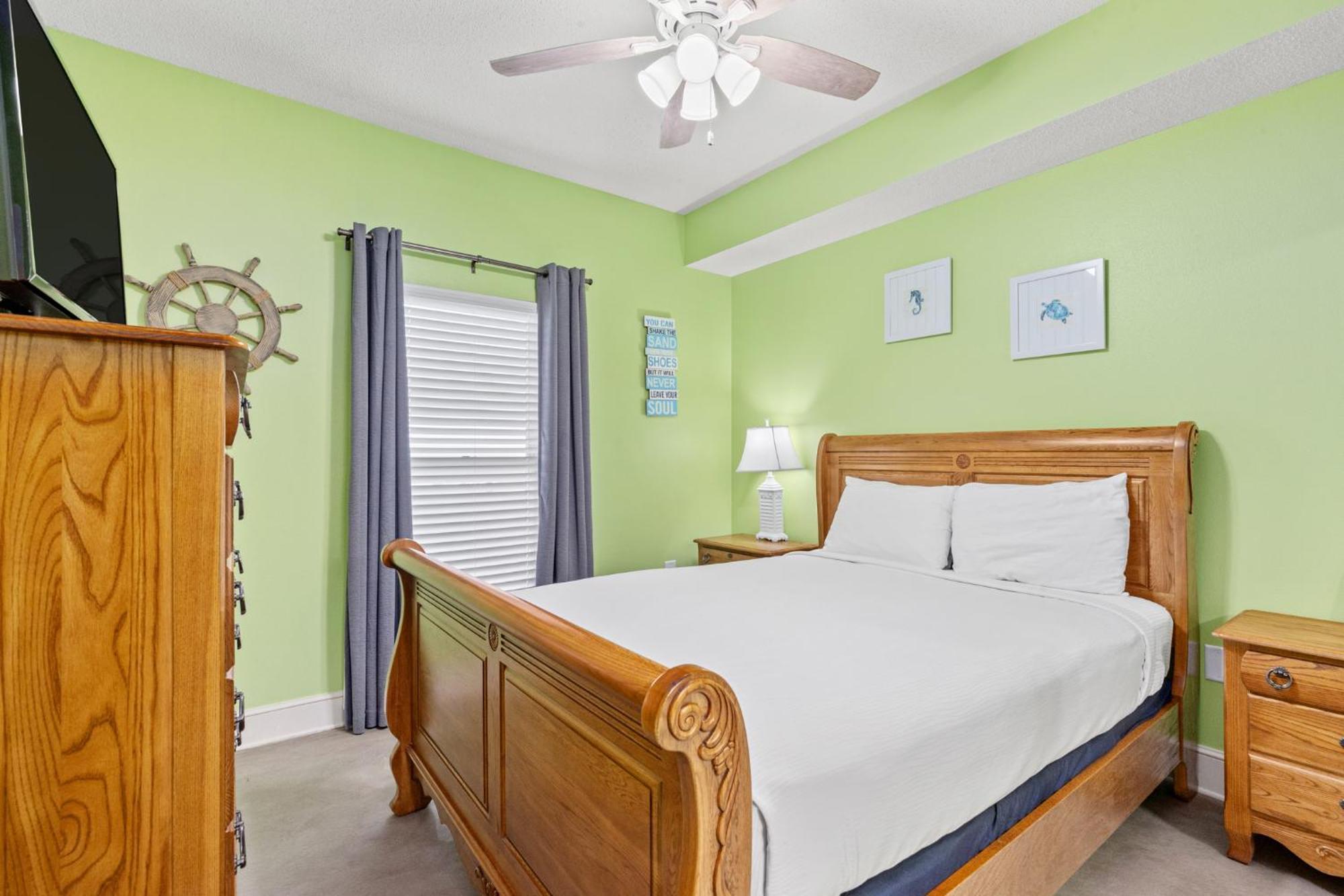 Official Majestic Beach Resort - Over 60 Units - All Ocean Front, Panama City Beach, Fl Exteriör bild