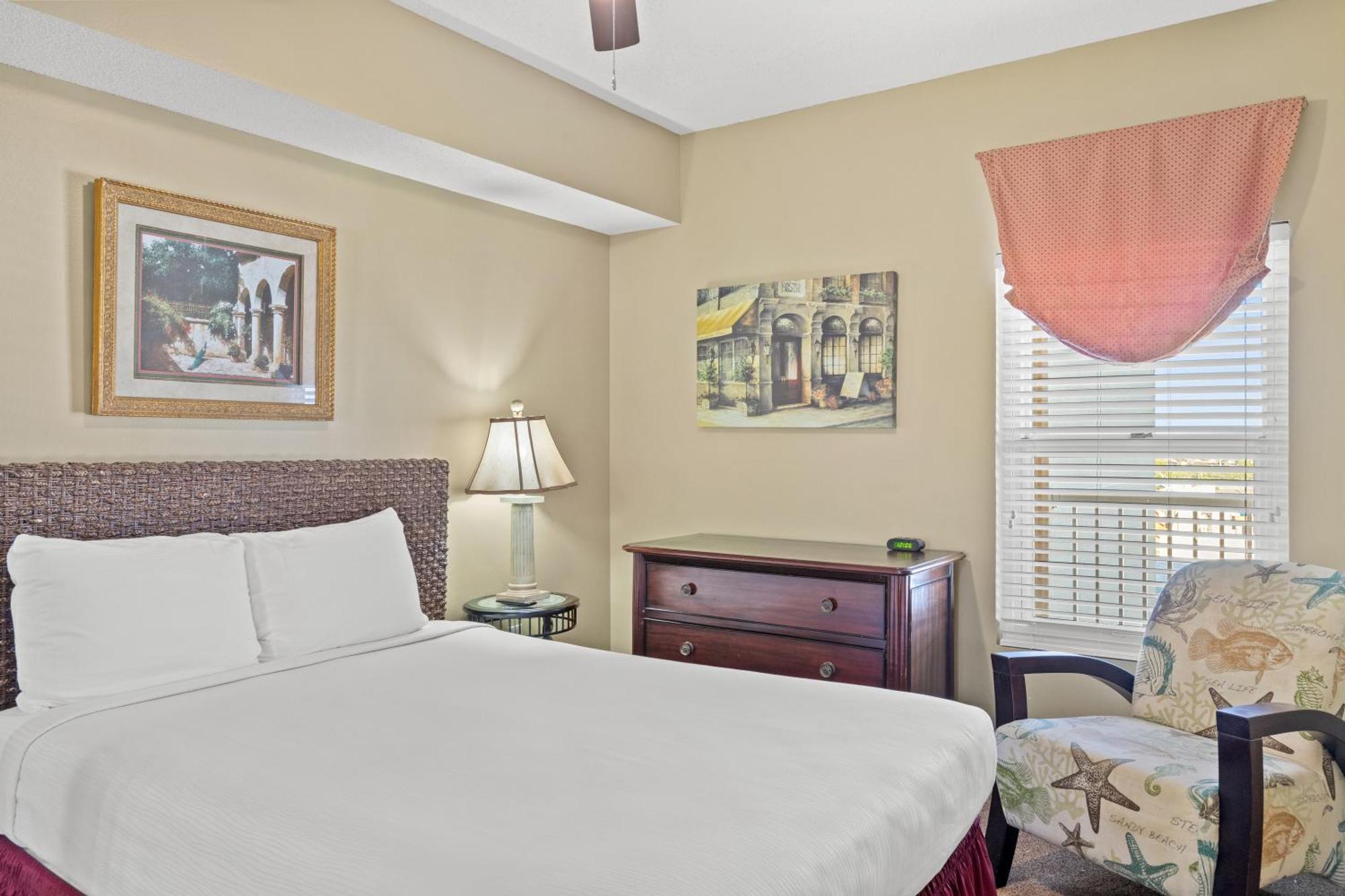 Official Majestic Beach Resort - Over 60 Units - All Ocean Front, Panama City Beach, Fl Exteriör bild
