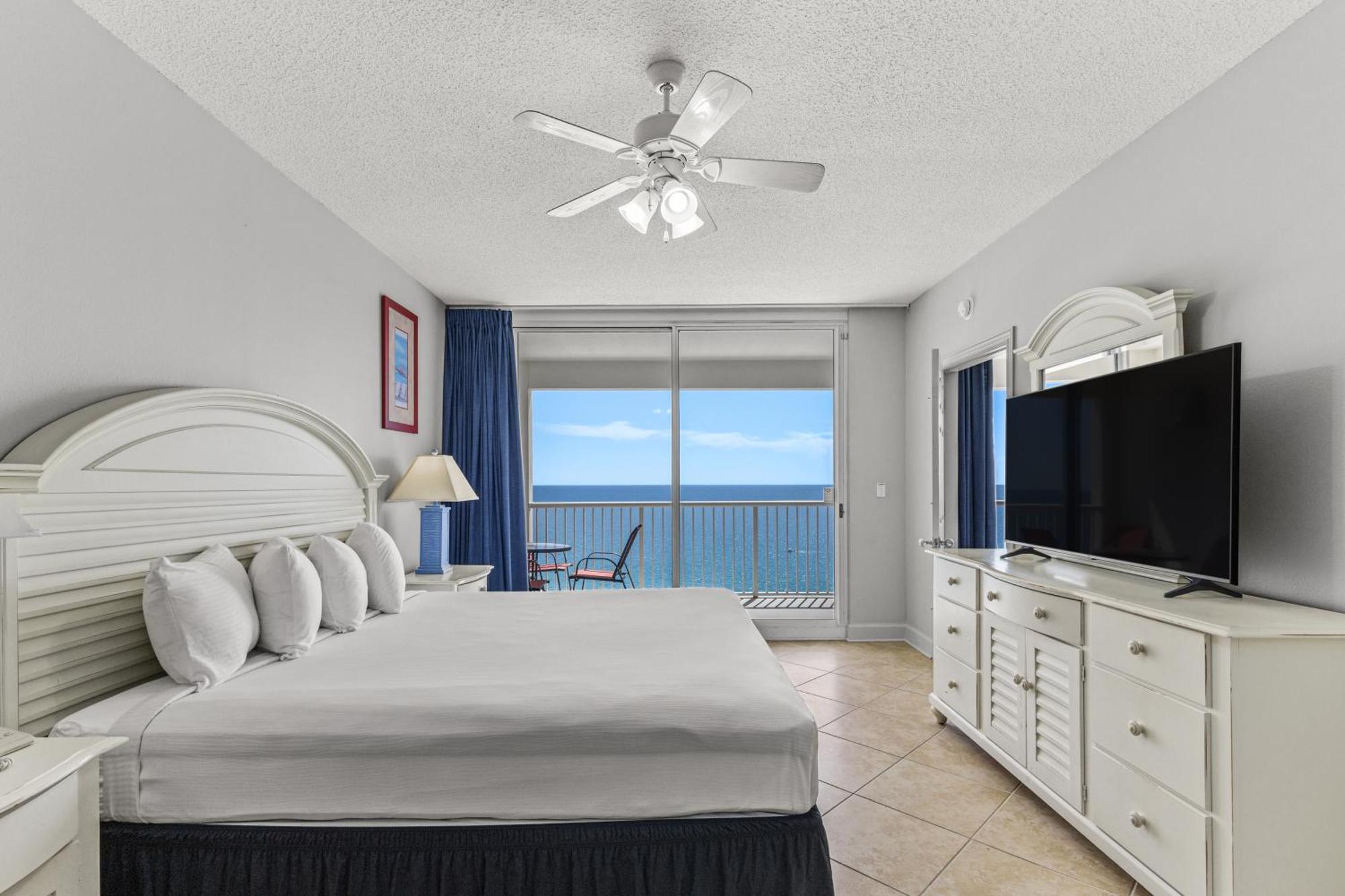 Official Majestic Beach Resort - Over 60 Units - All Ocean Front, Panama City Beach, Fl Rum bild