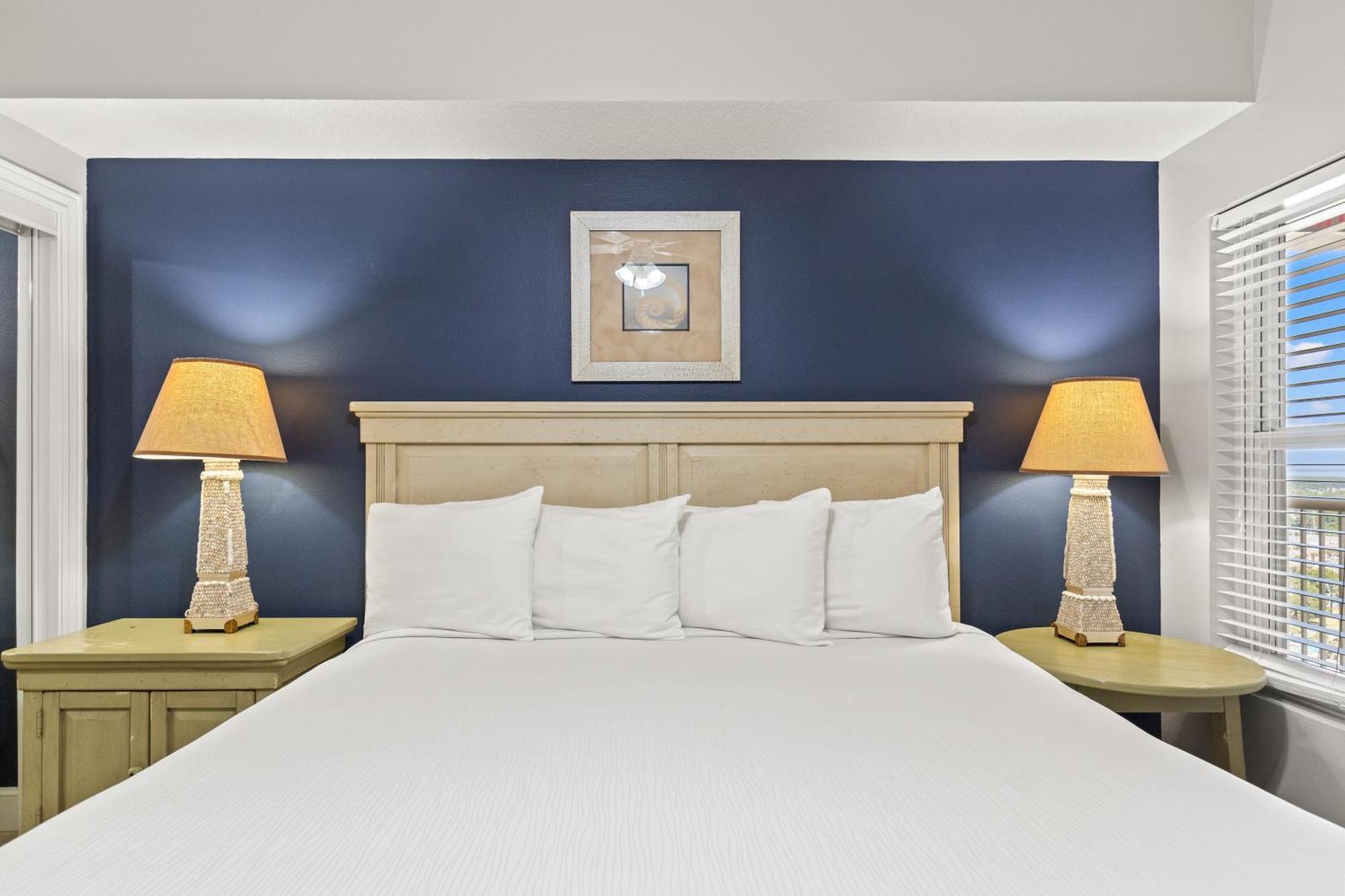 Official Majestic Beach Resort - Over 60 Units - All Ocean Front, Panama City Beach, Fl Rum bild