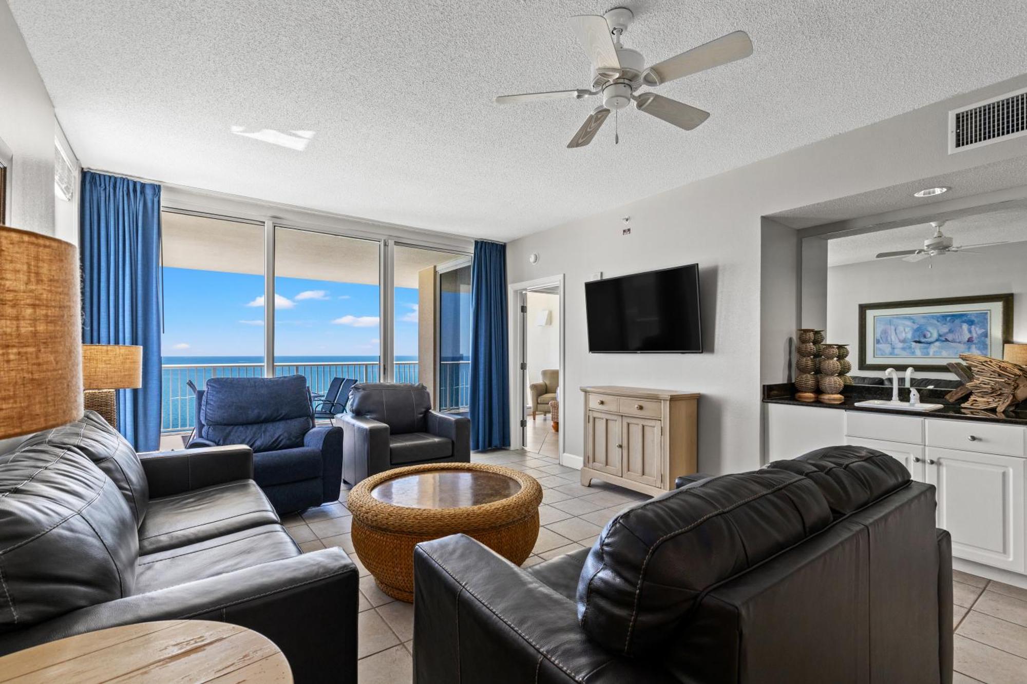 Official Majestic Beach Resort - Over 60 Units - All Ocean Front, Panama City Beach, Fl Rum bild