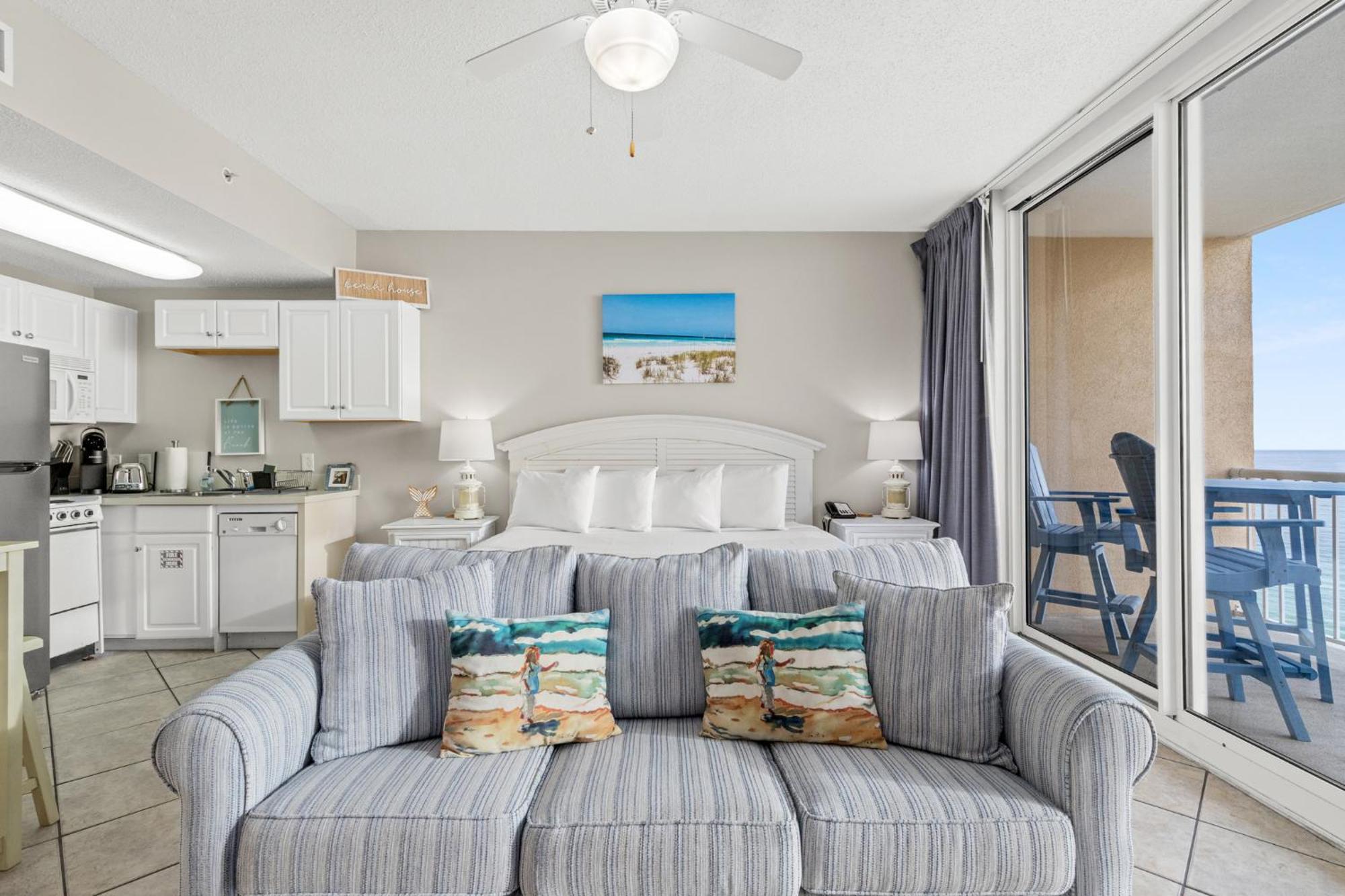 Official Majestic Beach Resort - Over 60 Units - All Ocean Front, Panama City Beach, Fl Rum bild